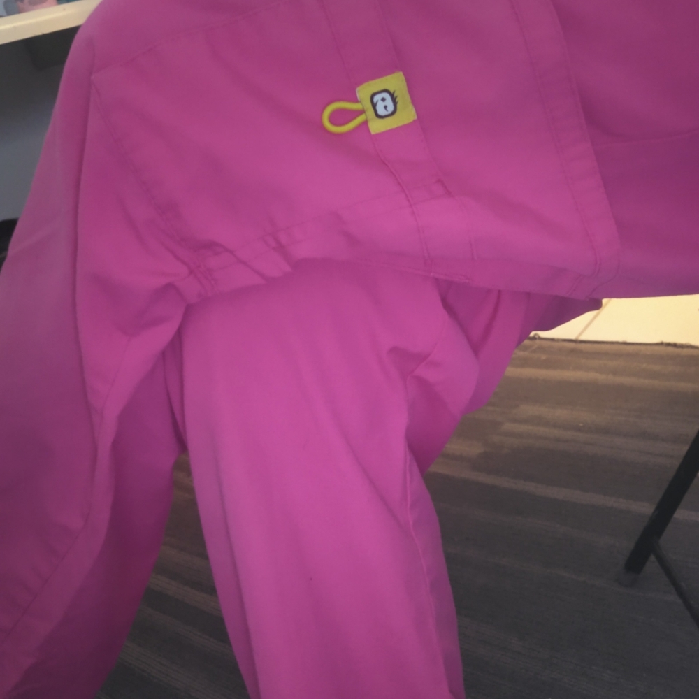 SCRUBS SET (WONDER WINK)
